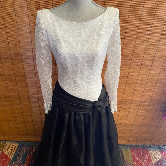 Dresses & Skirts - Vintage Black & White Lace Gown Size 10 Please note measurements
